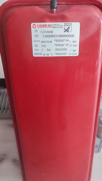 Продавам газов котел двуконтурен MOTAN MT на части