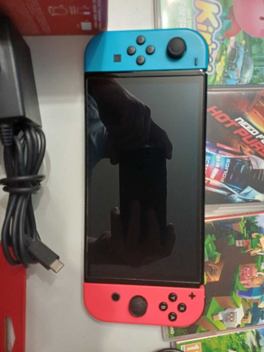 Nintendo Switch oled atmosphere, волан с педали, контролери, игри