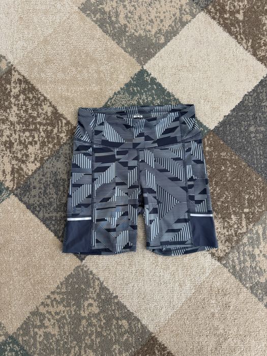 Дамски къс клин Under Armour