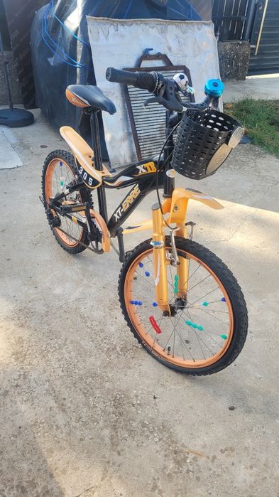 Vând bicicleta în stare buna