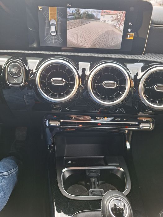 Vând Mercedes-Benz CLA 180 d C118