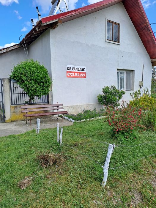 Vand casa cu gradina mare in comuna Bethausen