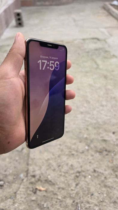 Iphone XS Max sotiladi