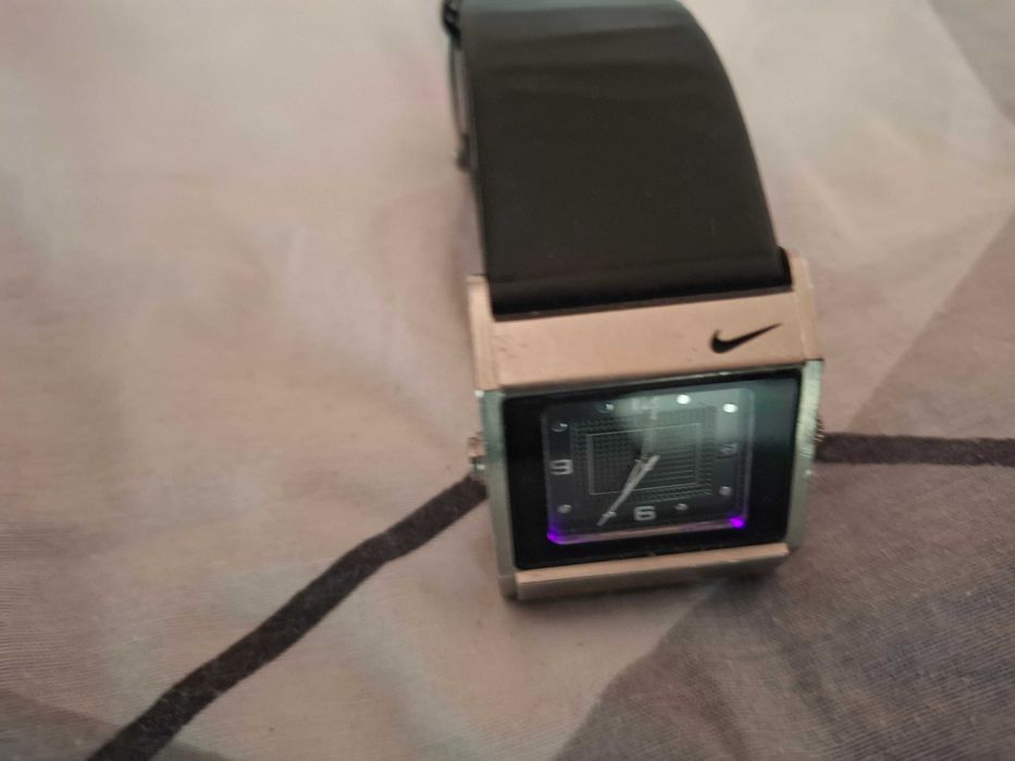 часовник Nike Women's Pink Oregon Series Square G Watch WA0051