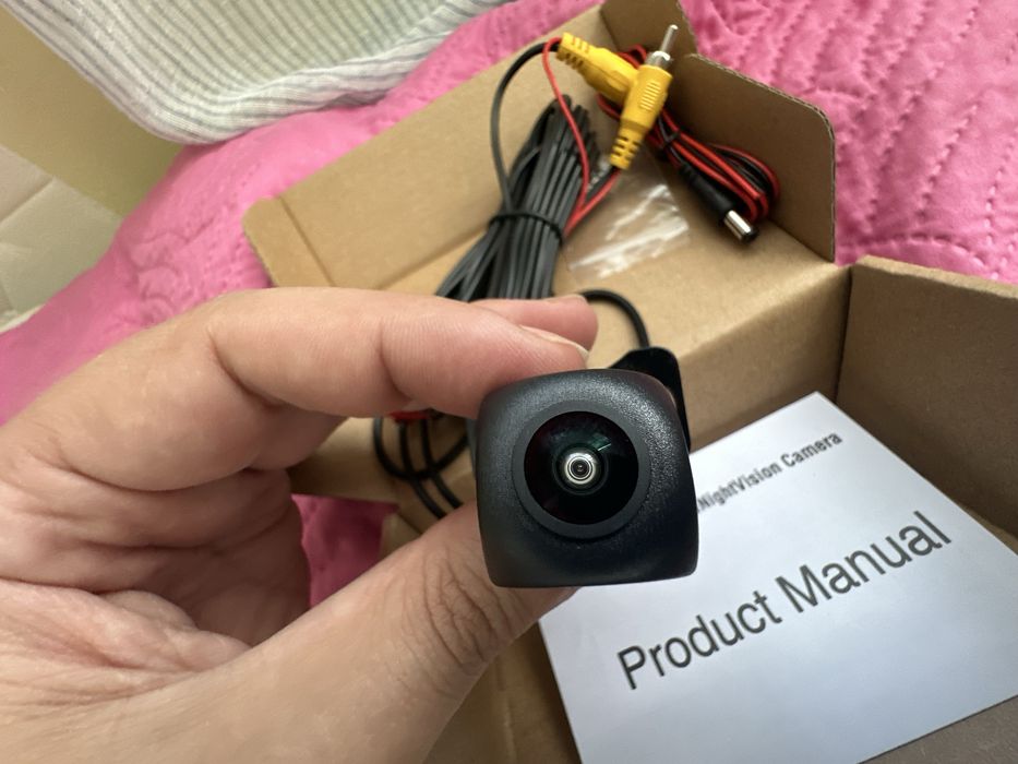 Камера за задно виждане с AHD видео сигнал]