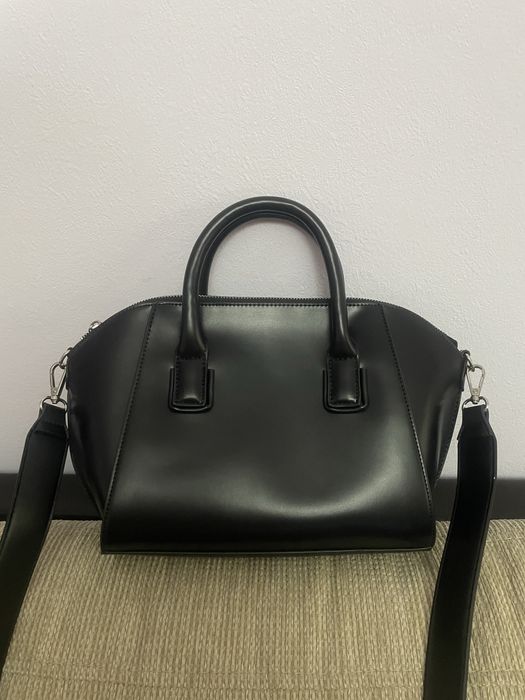 Актуален модел чанта