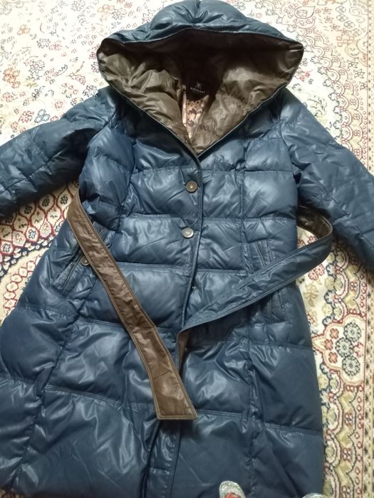 Продам  женский пуховик