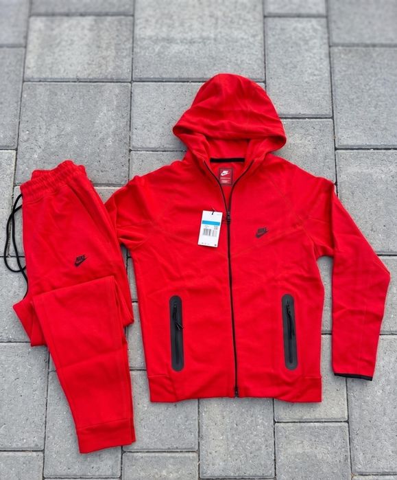 Trening Nike Tech Roșu - Set complet