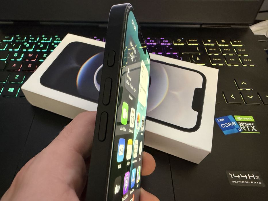 iPhone 16e, Black, 128 Gb, 15 cicluri de incarcare, NOU, Factura si ga