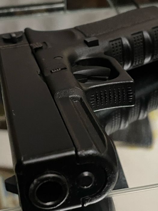 Pistol airsoft GLOCK cu accesorii incluse( Full Kit)