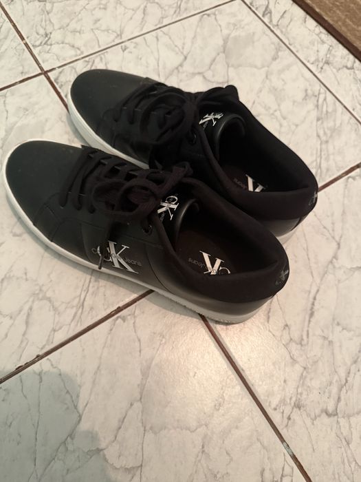 Обувки calvin clein