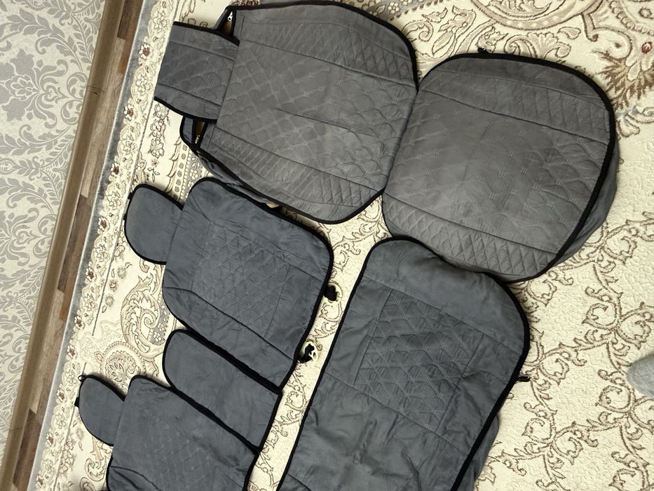 Универсальный чехол для автомобиля