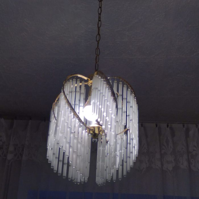 Люстра в идеальном состоянии