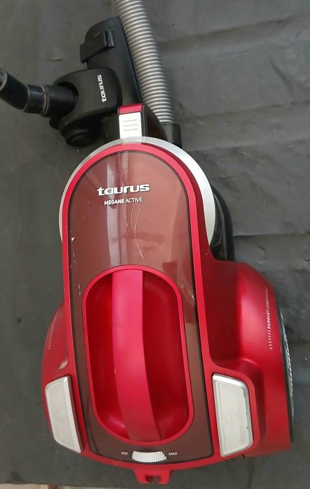 Прахосмукачка TAURUS