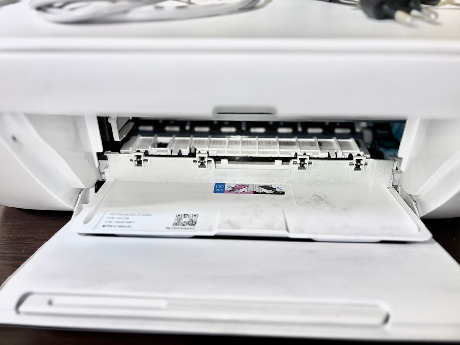 Imprimantă HP DeskJet 2710e All-in-One