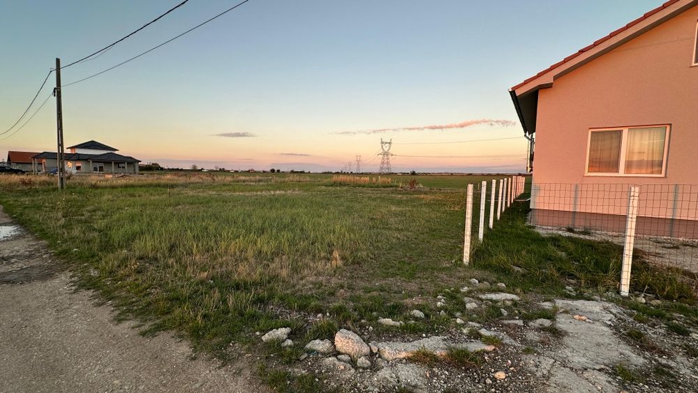 Teren intravilan Les , 591 MP