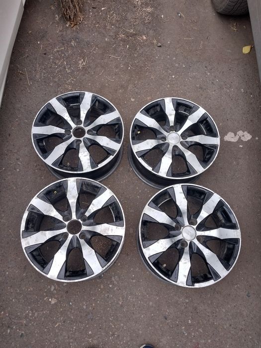 Диски R15 на Гольф 3. Один вареный.