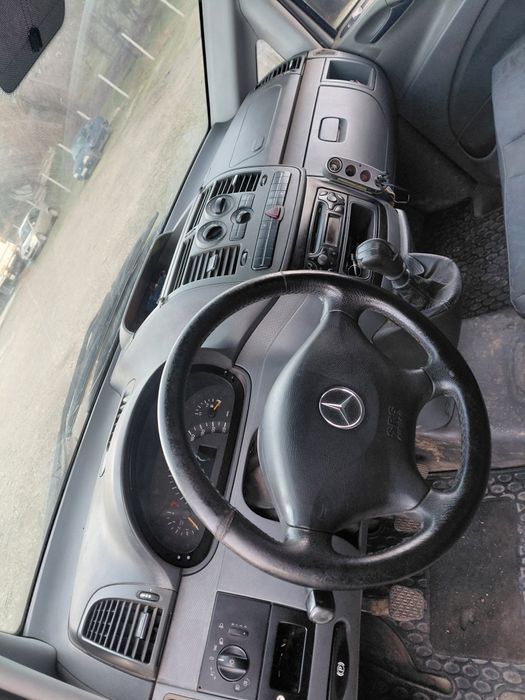 Vând mercedes vito