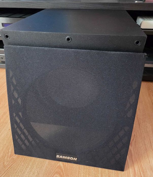Subwoofer activ Samson MediaOne 10S