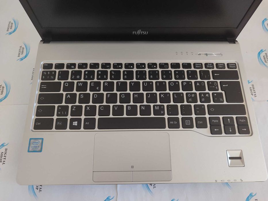 Лаптоп Fujitsu Lifebook S938, i5-8250U,8G DDR4,256G,13.3'' FHD,Клас А