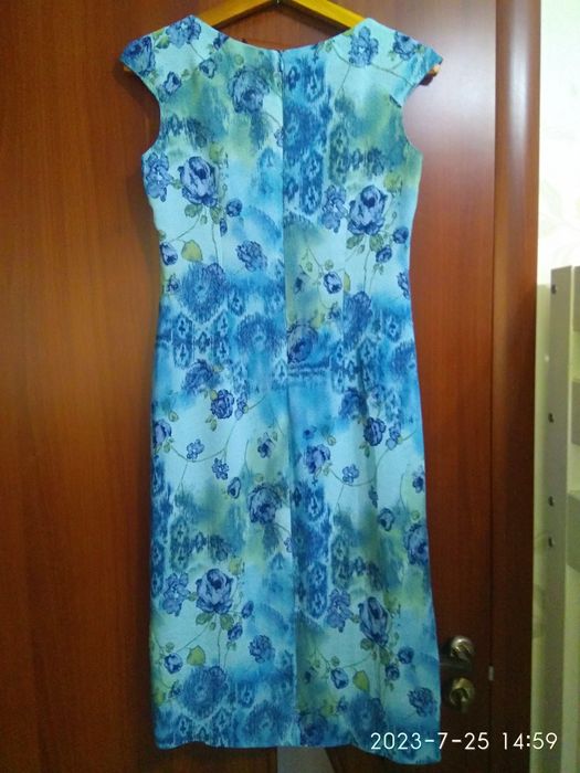 Платье 42-44 размера