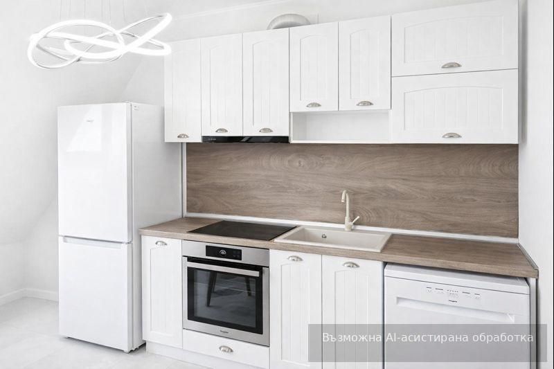 Дава се под наем Тристаен апартамент в Пловдив, Център - 185 кв.м за 797.64 € - Снимка #3