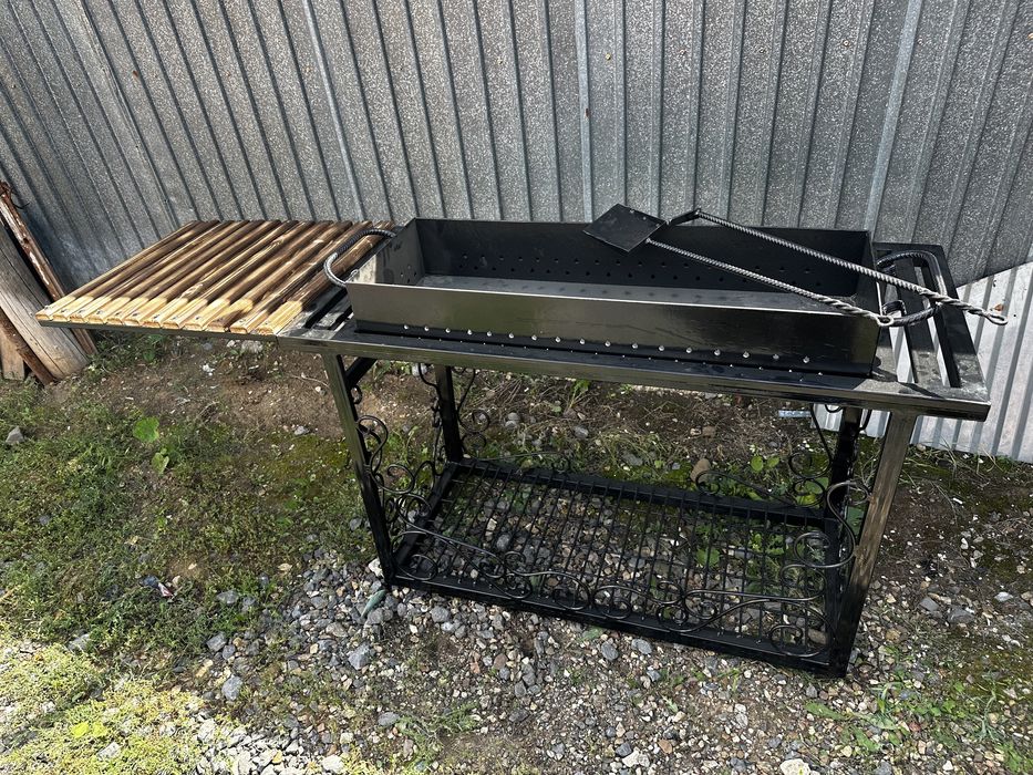 Мангал барбекю гриль в стиле лофт