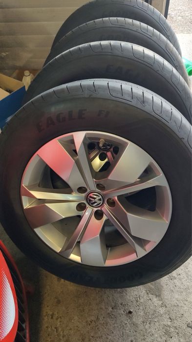 Volkswagen Touareg – 18 цола