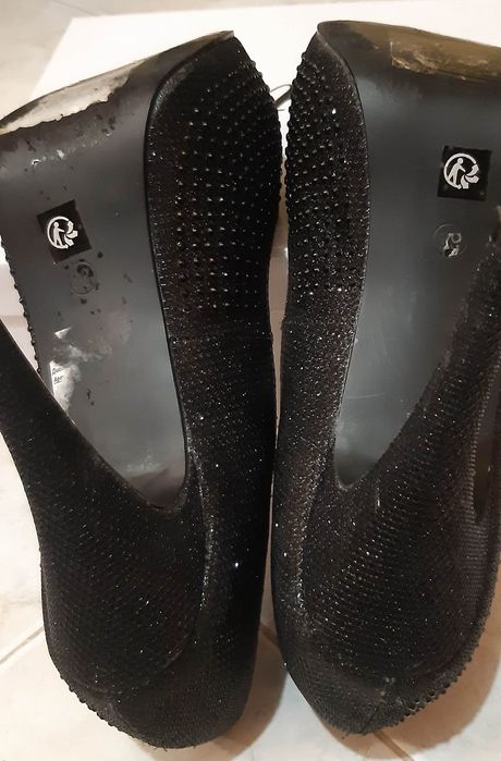 Дамски  обувки.Официални.39 номер.