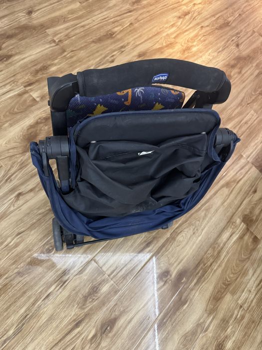 Продаётся детская коляска Chicco