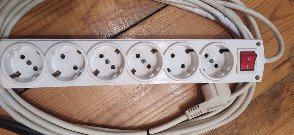 Удлинители 8 метровые.