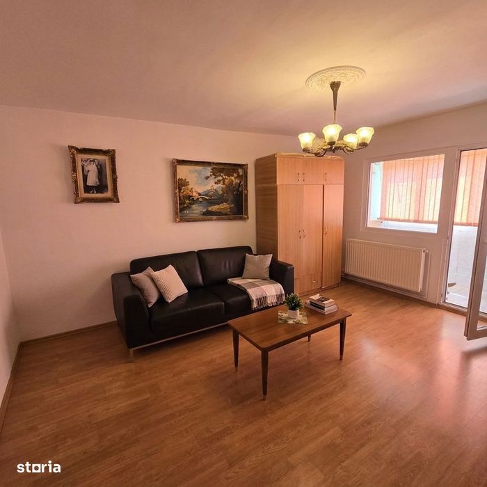 Vanzare | Apartament 4 camere decomandate