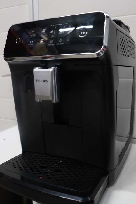 Кафеавтомат Philips Series 2300 LatteGo (EP2330/10), кафемашина с кана