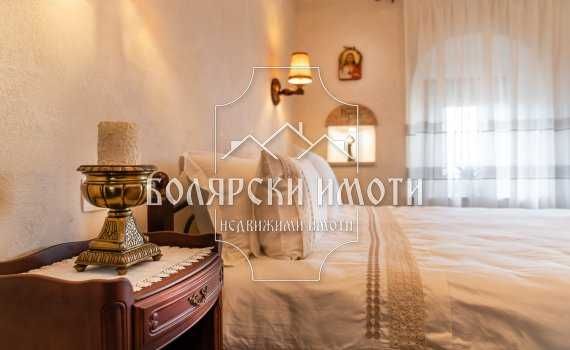 Продава се Къща в Велико Търново, Стара част - 180 кв.м за 1556 €/кв.м - Снимка #3