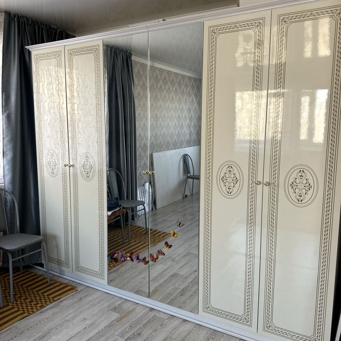 Продам шкаф 200 000 тыс