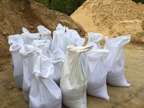 Песок, балласт мешками
