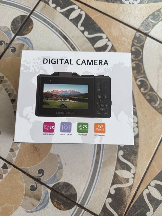 Camera digitala Longyi