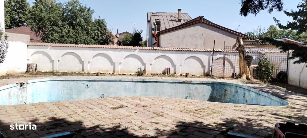 Vila 5 camere cu piscina,teren 618mp,constr.2011,Colentina-Andronache