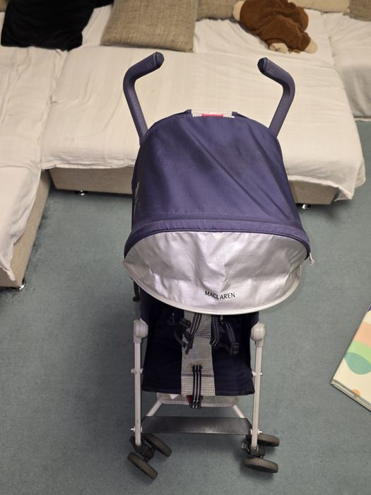 Carucior maclaren england