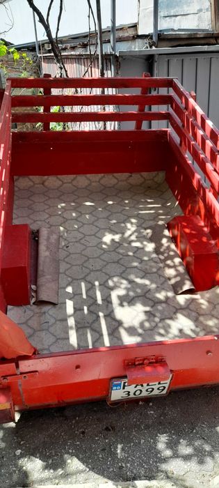 Продавам ремарке