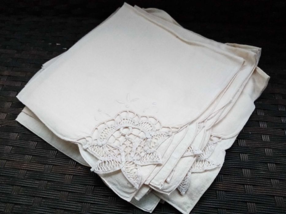 Голяма покривка + 12 салфетки