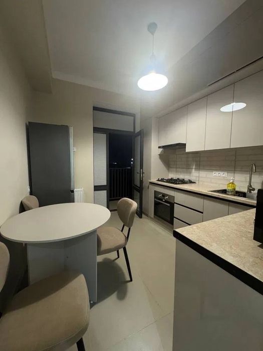 Сдается 2 х комнатная на Узбум