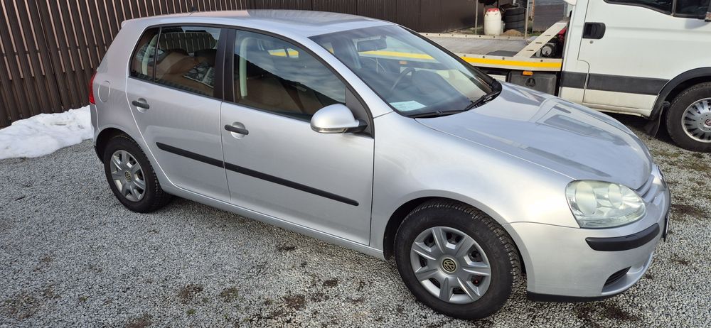 Gof 5 benzina an 2005