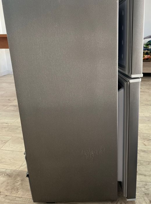 Продам новый холодильник