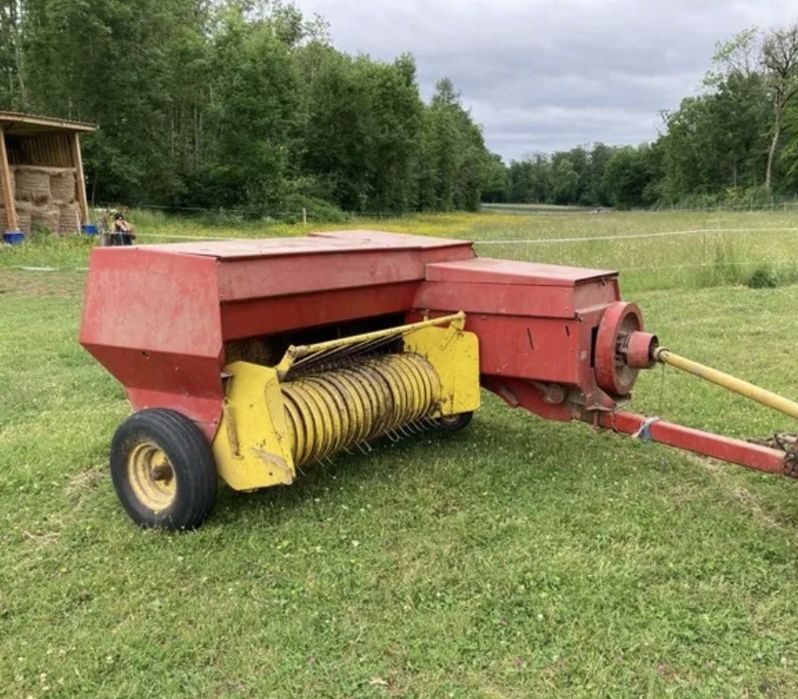 Балировачка New Holland 271