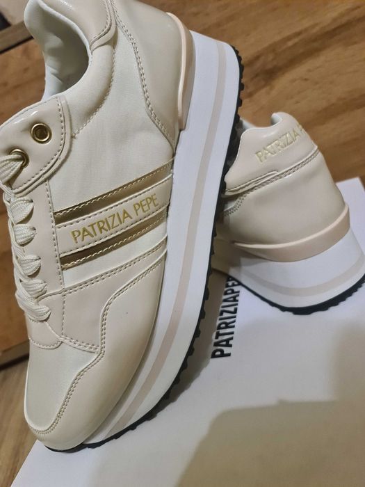 Patrizia pepe  сникърси