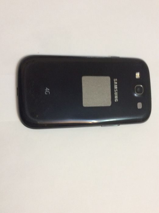Telefon Samsung galaxy S3 GT -I9305 by Samsung ,16 Gb orice rețea.