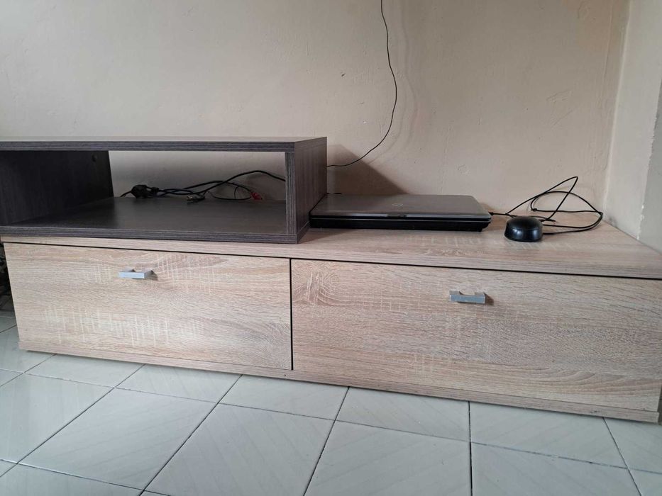 Мебели за дневна- секция/шкаф