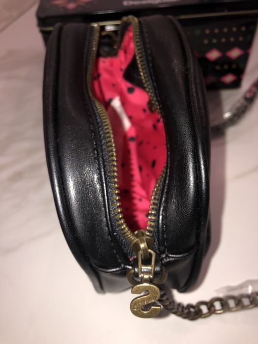 Чанта Desigual - НОВА в кутия