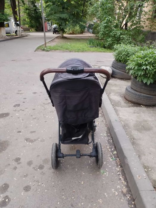 Коляски продаются